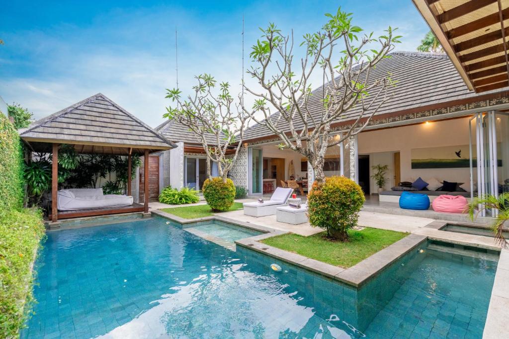 villa becca seminyak bali 01